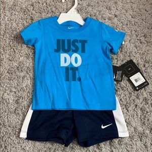 Boys Nike 2 piece set